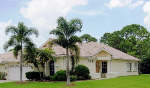 553 SW New Castle Cove, Port Saint Lucie, FL 34986