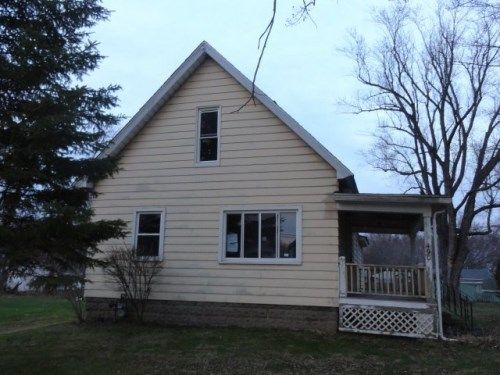 490 Sherman St, Conneaut, OH 44030