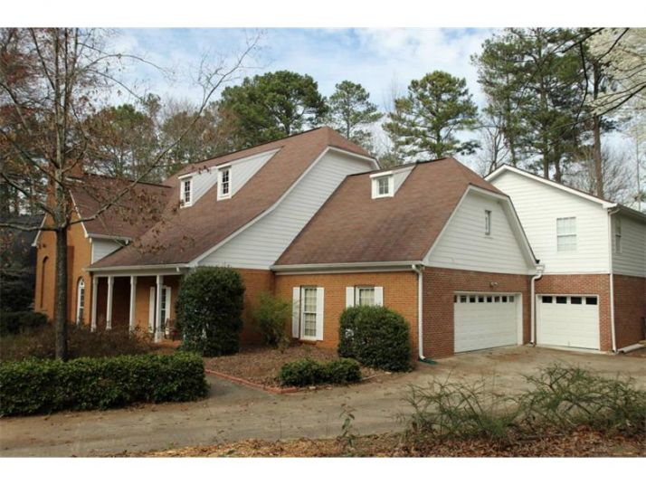 105 Lazy Laurel Chase, Roswell, GA 30076