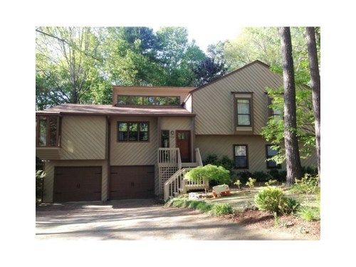 635 Ridgemont Drive, Roswell, GA 30076