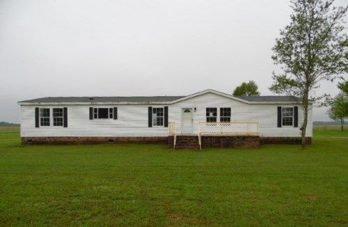 5260 Cannery Rd, Dalzell, SC 29040