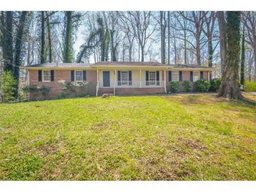 6886 Kingsboro Drive, Lithia Springs, GA 30122