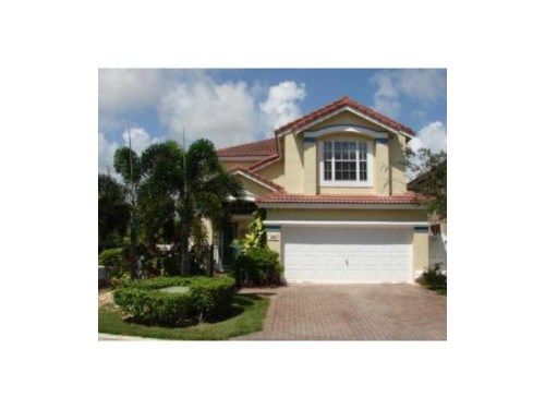 905 NATURES COVE RD, Dania, FL 33004