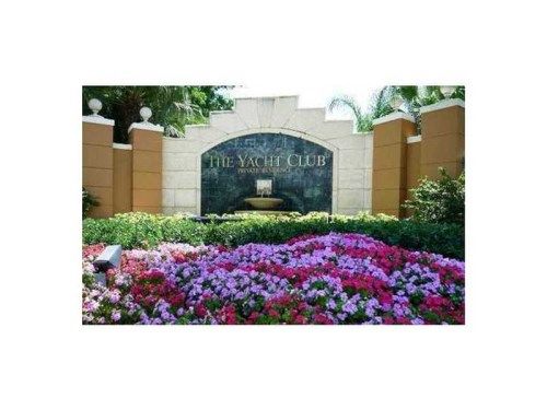 19501 E Country Club Dr # 9404, Miami, FL 33180