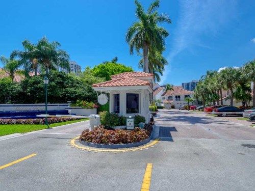 20934 NE 37 AV # 20934, Miami, FL 33180