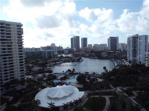 600 THREE ISLANDS BL # 1518, Hallandale, FL 33009