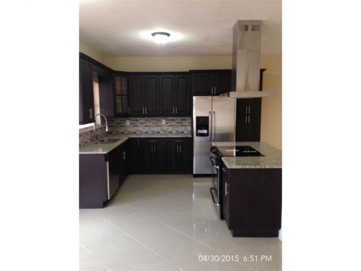 8481 NW 191 ST, Hialeah, FL 33015