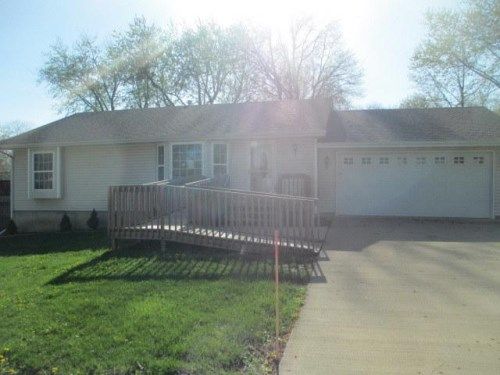 1107 Holly Dr, Norwalk, IA 50211