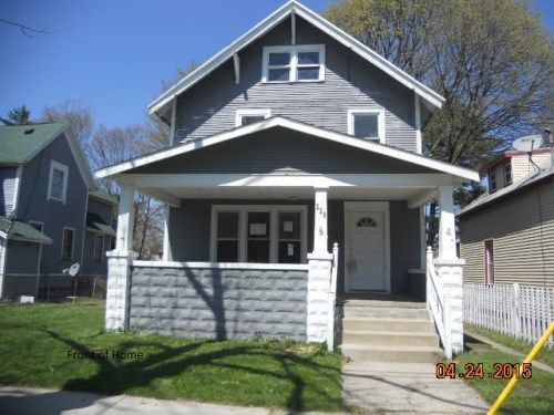 228 W Southern Ave, Muskegon, MI 49441