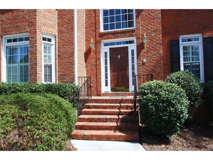 2995 Clary Hill Court, Roswell, GA 30075