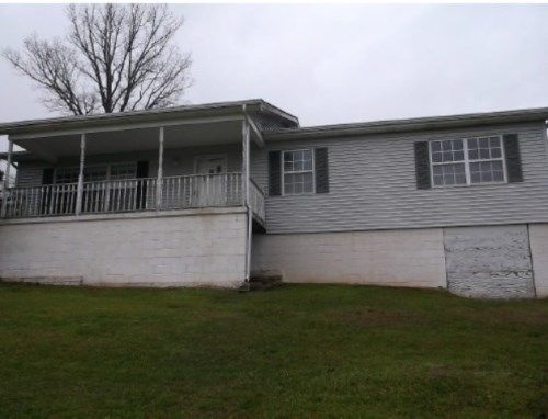 120 HENDERSON LANE, Jacksboro, TN 37757