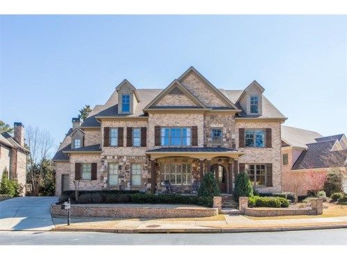 545 Glenmanor Court, Atlanta, GA 30328