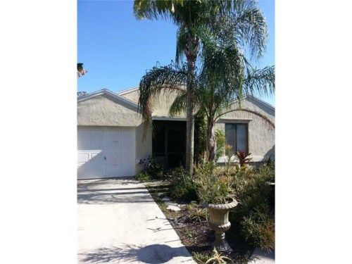 56 HASTINGS LN, Boynton Beach, FL 33426