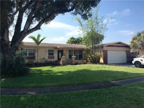 8260 NW 17 CT, Hollywood, FL 33024