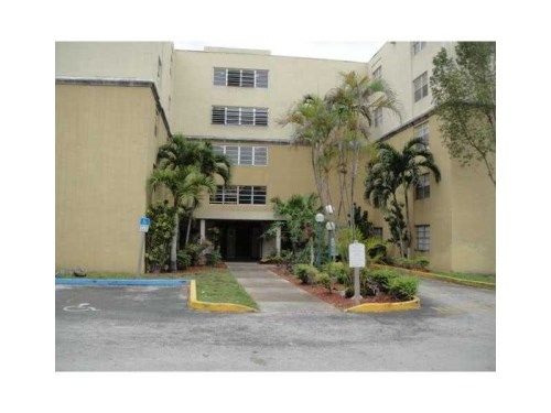 6960 MIAMI GARDENS DR # 2-130, Hialeah, FL 33015