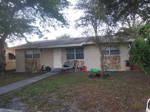 218 SW 11 ST, Dania, FL 33004