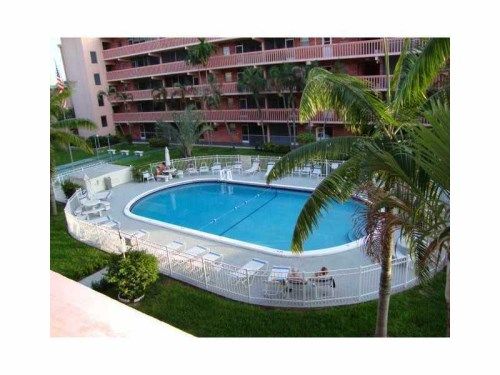 200 NE 12TH AV # 7E, Hallandale, FL 33009