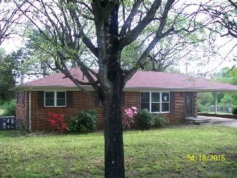 132 County Rd 146, Riceville, TN 37370