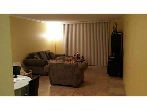 1000 NE 12 AV # 306, Hallandale, FL 33009