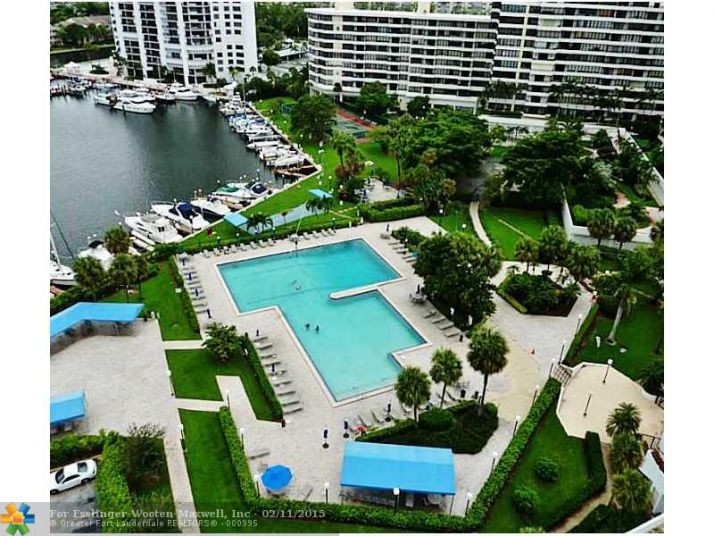 2500 Parkview Dr # 1218, Hallandale, FL 33009