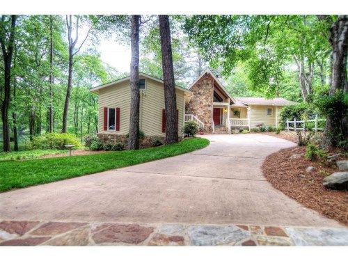 475 Sassafras Lane, Roswell, GA 30076