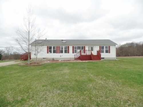 9738 Huttenlocker Rd, Munith, MI 49259