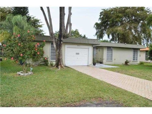 6304 NW 74 AV, Fort Lauderdale, FL 33321