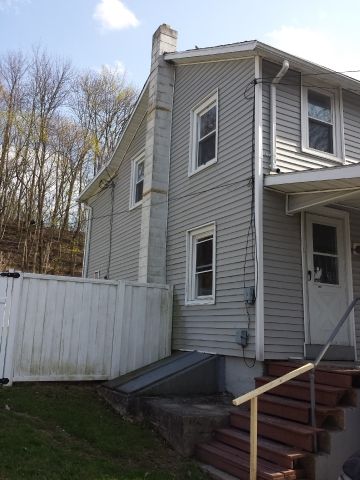 2340 Quarry St, Coplay, PA 18037