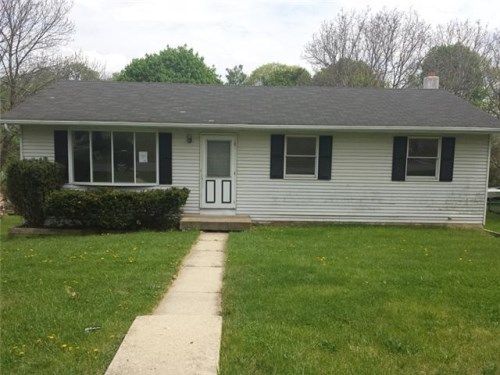 5542 Hillside Ave, Whitehall, PA 18052