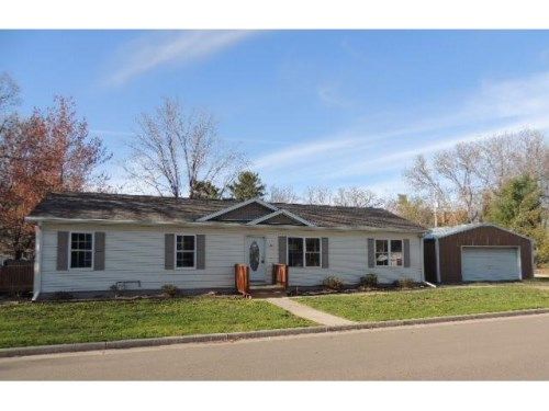 702 Pine St, Colfax, WI 54730