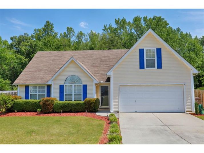 410 Joshua Way, Hoschton, GA 30548