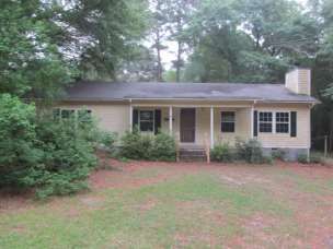 164 Meadowood Dr, Sylvester, GA 31791