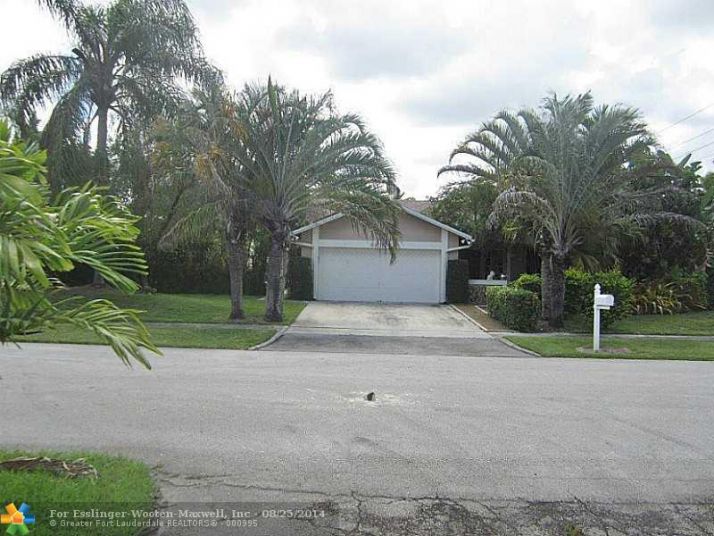 4951 NW 84TH AVE, Fort Lauderdale, FL 33351