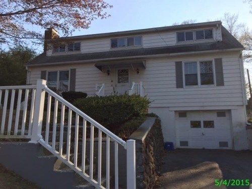 26-28 Coram Rd, Shelton, CT 06484