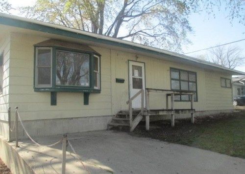 210 Phillips St, Storm Lake, IA 50588