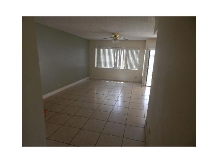 42 CORTEZ WY # 3, Fort Lauderdale, FL 33324