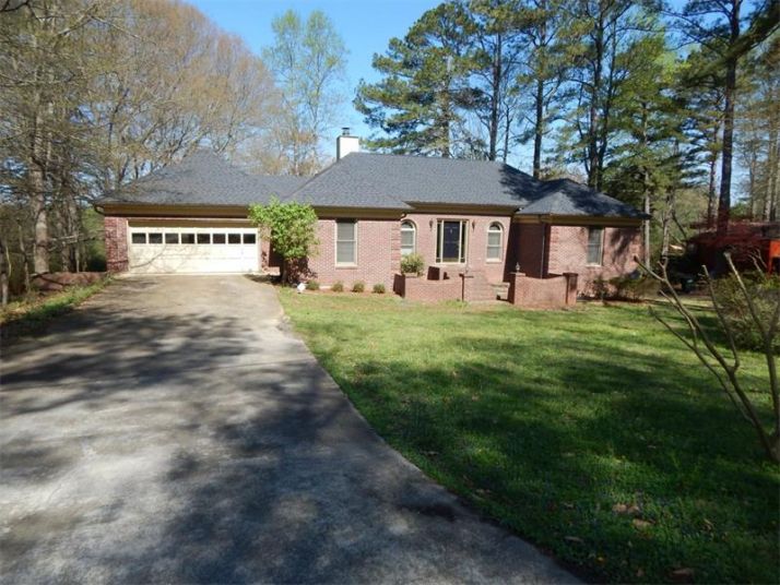 5012 Lake Carlton Road S, Loganville, GA 30052