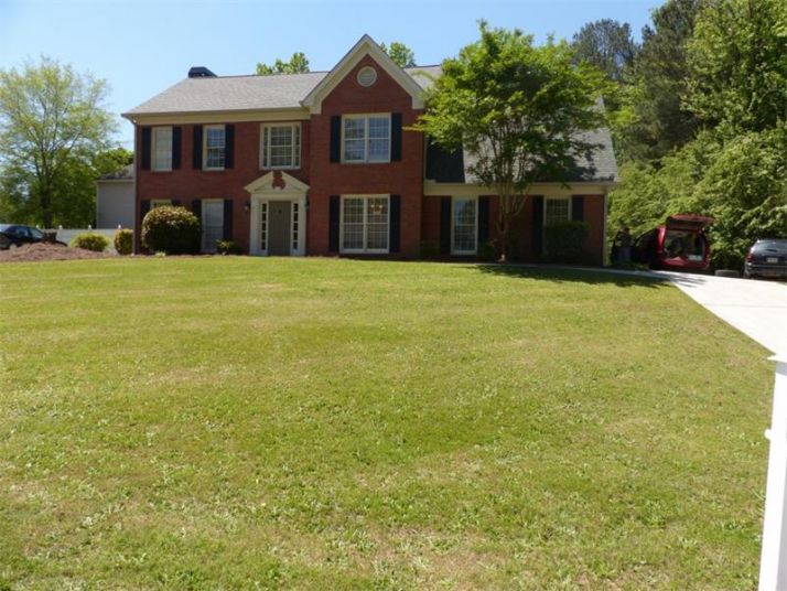 2755 Hunters Pond Lane, Snellville, GA 30078