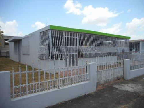 Urb El Vivero B8 Calle 3, Gurabo, PR 00778