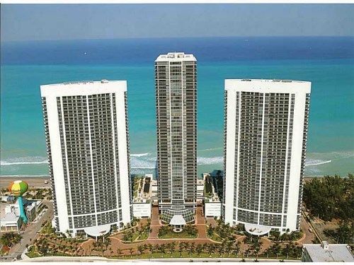 1850 OCEAN DR # 2009, Hallandale, FL 33009