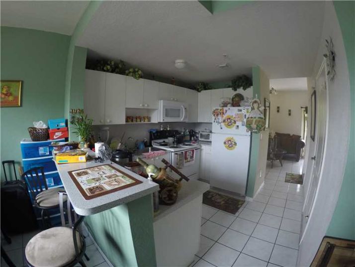 420 E 1 AV # B202, Hialeah, FL 33010