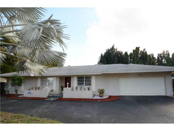 5760 SW 9 ST, Fort Lauderdale, FL 33317