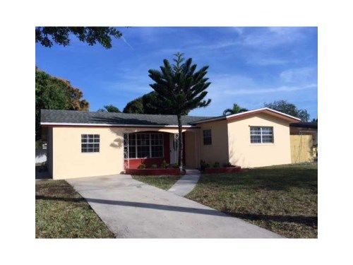 2351 N 66 TE, Hollywood, FL 33024