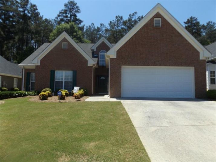 479 Blue Creek Lane, Loganville, GA 30052