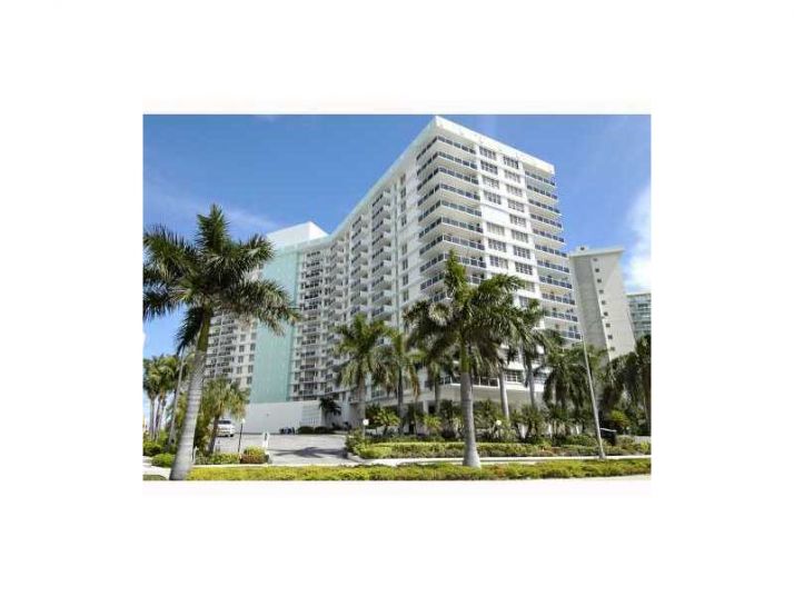 3725 OCEAN DR # 1125, Hollywood, FL 33019