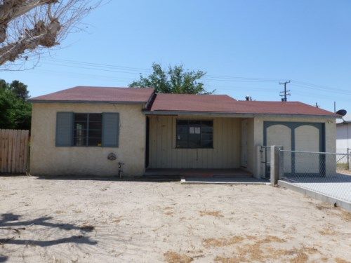 1500 Nancy St, Barstow, CA 92311