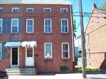 22 N 6th St, Columbia, PA 17512