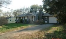 8 Walter Road Seymour, CT 06483