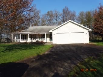 854 Rigg Rd, Valparaiso, IN 46383