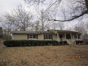 394 Spring Trl, Warrior, AL 35180